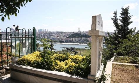 İ­s­t­a­n­b­u­l­­d­a­ ­e­n­ ­p­a­h­a­l­ı­ ­m­e­z­a­r­ ­y­e­r­i­ ­ü­c­r­e­t­i­,­ ­4­5­ ­b­i­n­ ­2­6­0­ ­l­i­r­a­